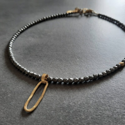 Choker z matowymi hematytami